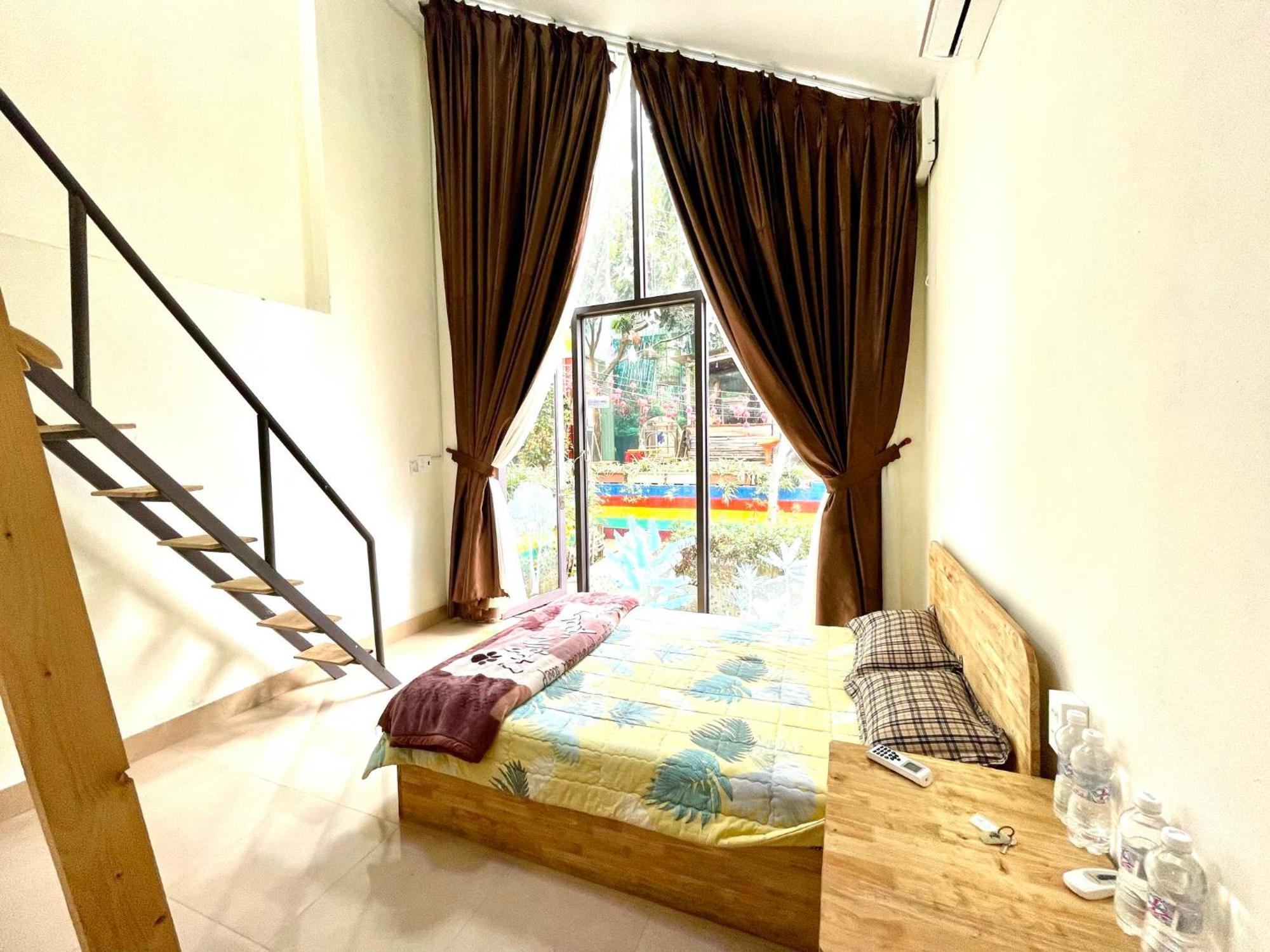 Lake View Homestay Плейку Экстерьер фото